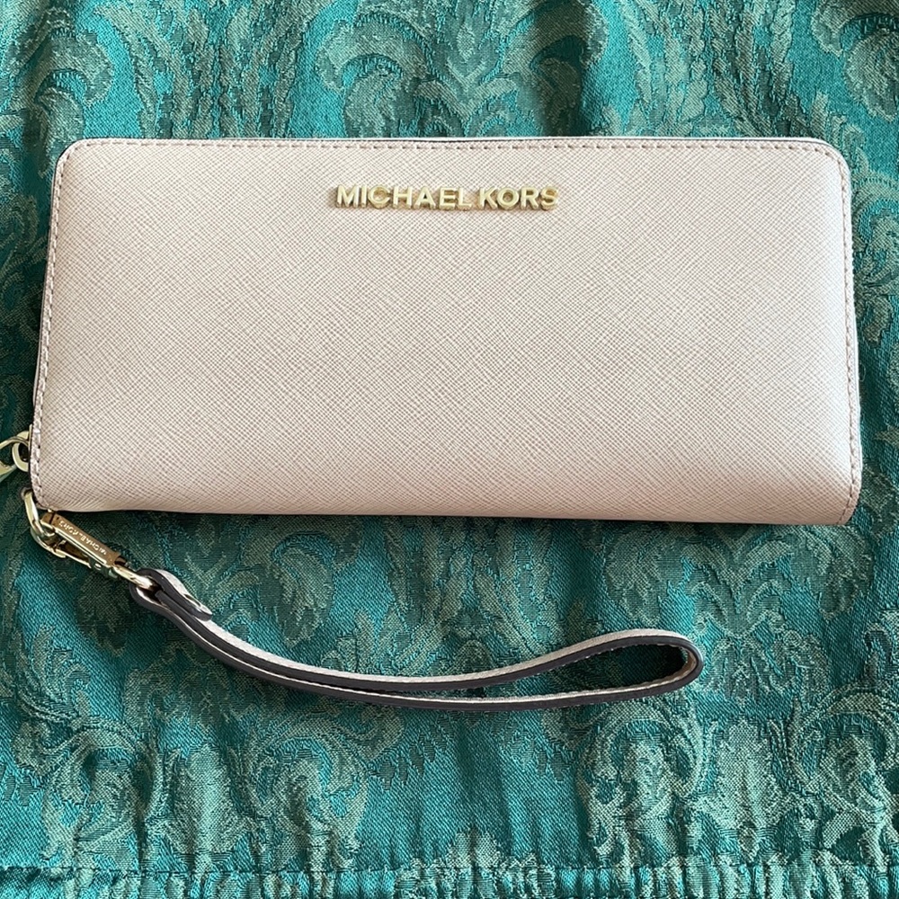 Michael Kors wallet